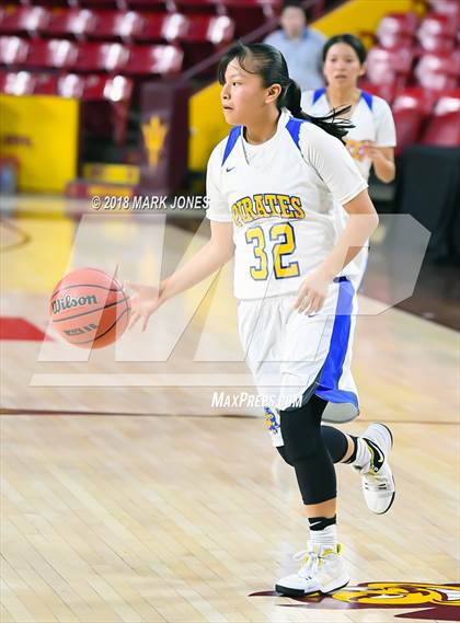 Thumbnail 3 in Monument Valley vs. Valley (Sanders) - Native American Basketball Classic photogallery.