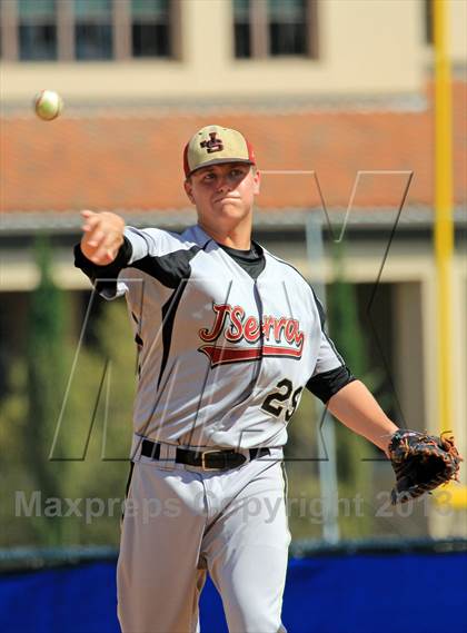 Thumbnail 2 in JV: JSerra Catholic @ Santa Margarita photogallery.