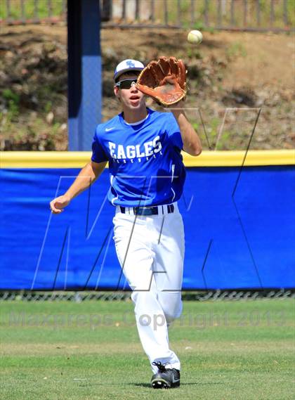 Thumbnail 2 in JV: JSerra Catholic @ Santa Margarita photogallery.