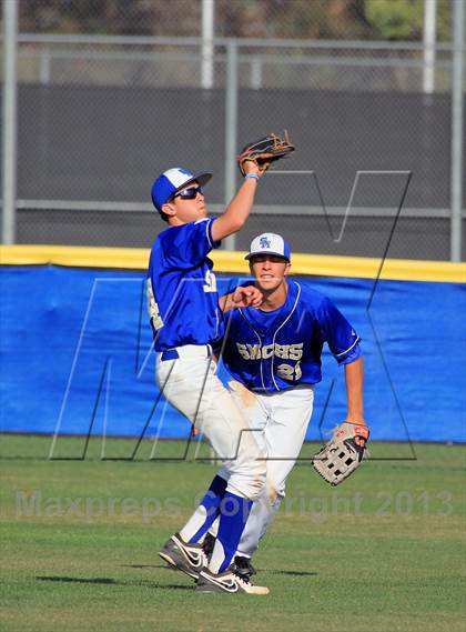 Thumbnail 1 in JV: JSerra Catholic @ Santa Margarita photogallery.