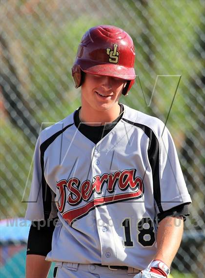 Thumbnail 3 in JV: JSerra Catholic @ Santa Margarita photogallery.