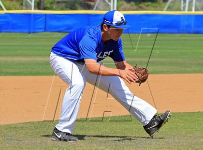 Thumbnail 3 in JV: JSerra Catholic @ Santa Margarita photogallery.