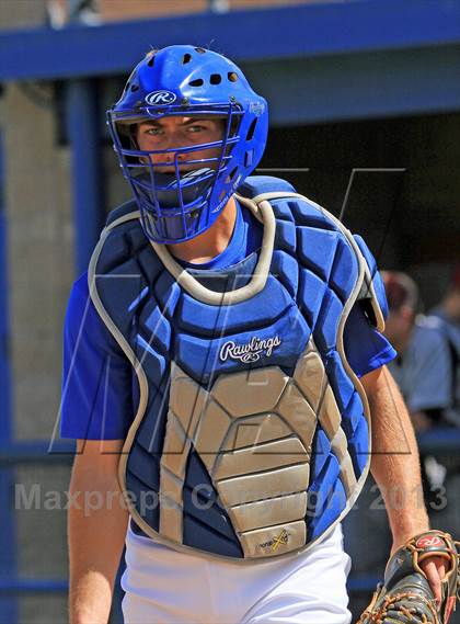 Thumbnail 3 in JV: JSerra Catholic @ Santa Margarita photogallery.