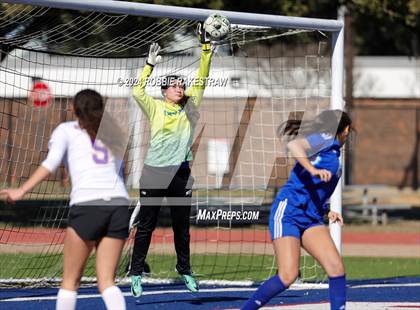 Thumbnail 2 in Richardson @ Nolan Catholic (Duncanville Classic) photogallery.