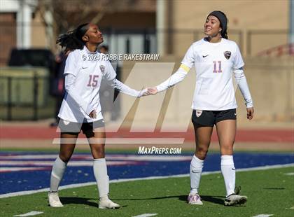 Thumbnail 2 in Richardson @ Nolan Catholic (Duncanville Classic) photogallery.