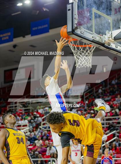 Thumbnail 2 in West Brook vs. Beaumont United (UIL Basketball 6A Regional Quarterfinal) photogallery.