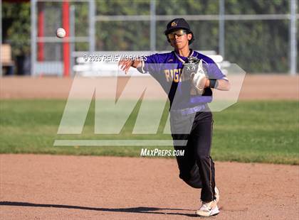 Thumbnail 1 in Righetti vs Marshall photogallery.