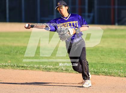 Thumbnail 2 in Righetti vs Marshall photogallery.