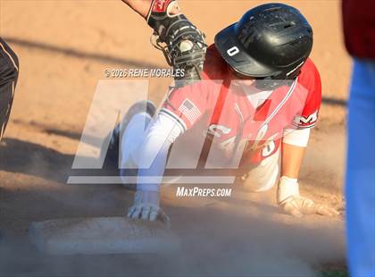 Thumbnail 2 in Righetti vs Marshall photogallery.