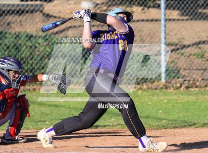 Thumbnail 3 in Righetti vs Marshall photogallery.