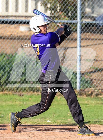 Thumbnail 2 in Righetti vs Marshall photogallery.