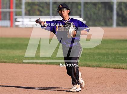 Thumbnail 3 in Righetti vs Marshall photogallery.