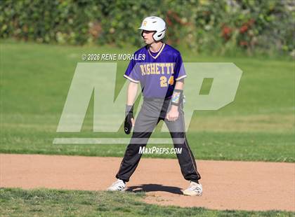 Thumbnail 3 in Righetti vs Marshall photogallery.