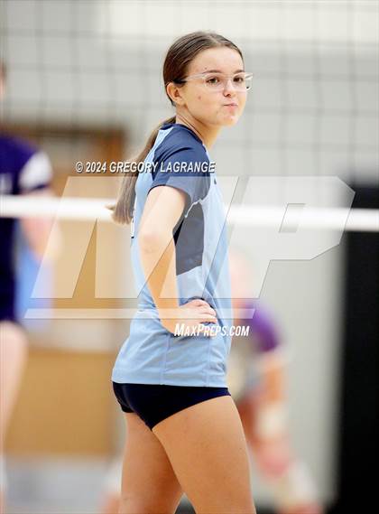 Thumbnail 2 in Bell vs Timber Creek photogallery.