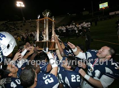 Thumbnail 1 in South East vs. Marshall (CIF LACS D2 Final) photogallery.