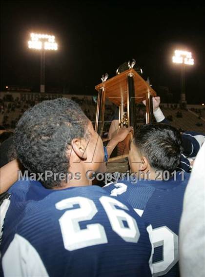 Thumbnail 1 in South East vs. Marshall (CIF LACS D2 Final) photogallery.