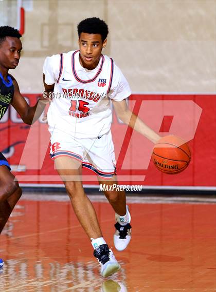 Thumbnail 3 in Crenshaw vs. Redondo Union (Ryse Williams/Pac Shores Tournament) photogallery.