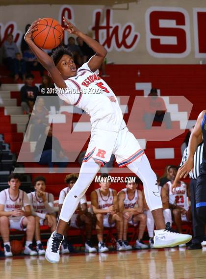 Thumbnail 2 in Crenshaw vs. Redondo Union (Ryse Williams/Pac Shores Tournament) photogallery.