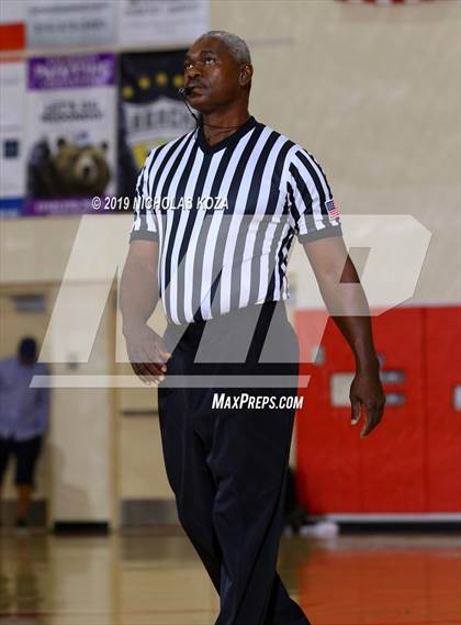 Thumbnail 1 in Crenshaw vs. Redondo Union (Ryse Williams/Pac Shores Tournament) photogallery.