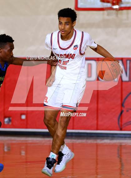 Thumbnail 1 in Crenshaw vs. Redondo Union (Ryse Williams/Pac Shores Tournament) photogallery.
