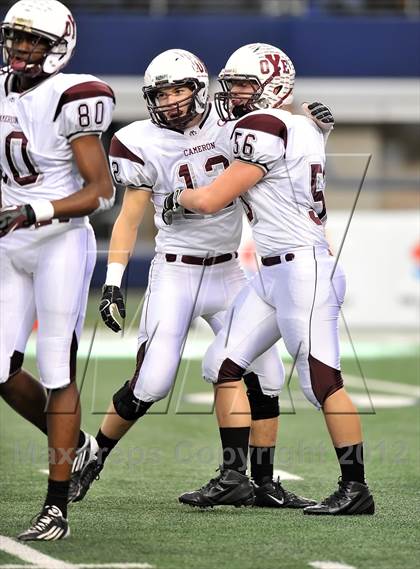Thumbnail 2 in Cameron Yoe vs. Daingerfield (UIL 2A Division 1 Final) photogallery.
