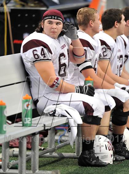 Thumbnail 2 in Cameron Yoe vs. Daingerfield (UIL 2A Division 1 Final) photogallery.