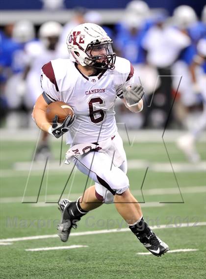 Thumbnail 2 in Cameron Yoe vs. Daingerfield (UIL 2A Division 1 Final) photogallery.