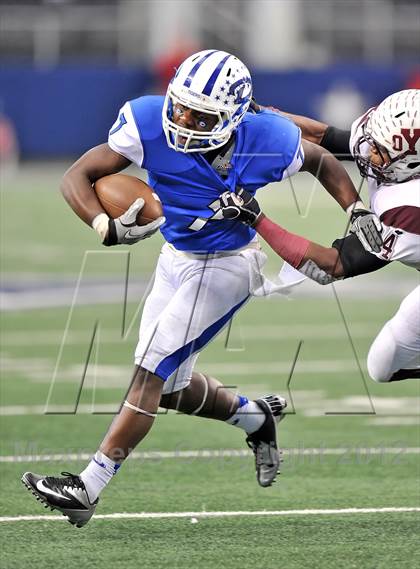 Thumbnail 1 in Cameron Yoe vs. Daingerfield (UIL 2A Division 1 Final) photogallery.