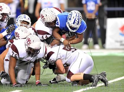 Thumbnail 2 in Cameron Yoe vs. Daingerfield (UIL 2A Division 1 Final) photogallery.