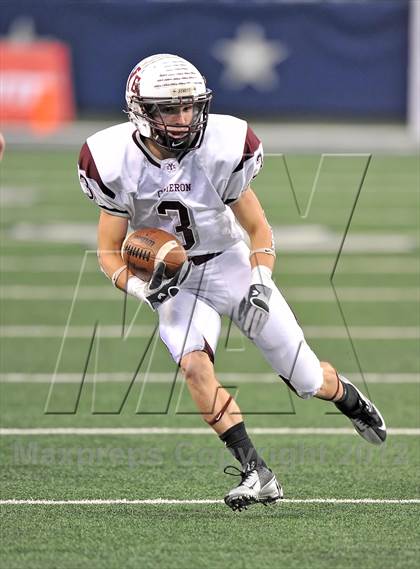 Thumbnail 1 in Cameron Yoe vs. Daingerfield (UIL 2A Division 1 Final) photogallery.