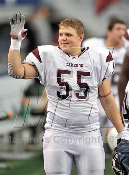 Thumbnail 2 in Cameron Yoe vs. Daingerfield (UIL 2A Division 1 Final) photogallery.
