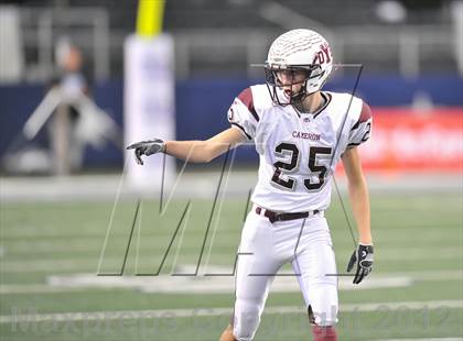 Thumbnail 2 in Cameron Yoe vs. Daingerfield (UIL 2A Division 1 Final) photogallery.