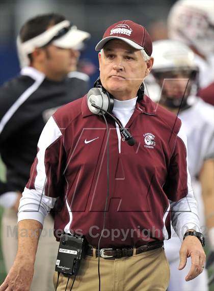 Thumbnail 2 in Cameron Yoe vs. Daingerfield (UIL 2A Division 1 Final) photogallery.