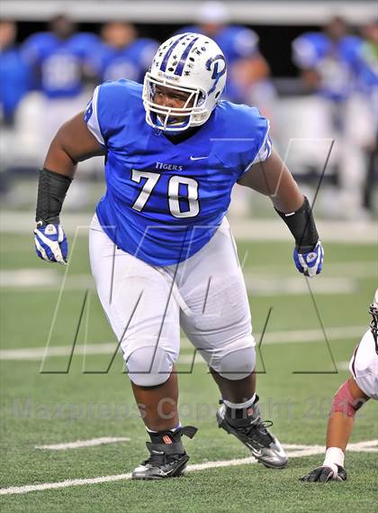 Thumbnail 3 in Cameron Yoe vs. Daingerfield (UIL 2A Division 1 Final) photogallery.