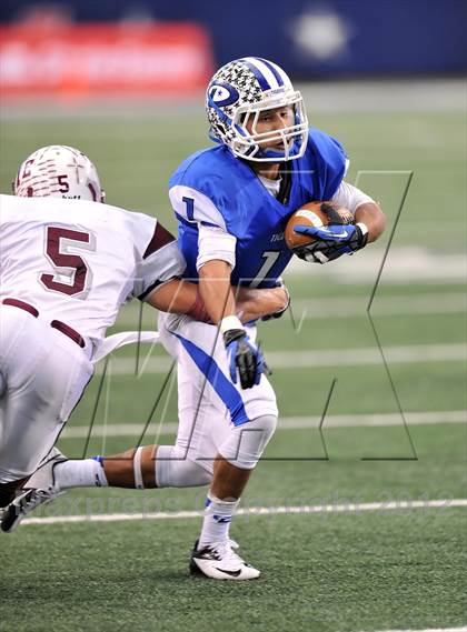 Thumbnail 3 in Cameron Yoe vs. Daingerfield (UIL 2A Division 1 Final) photogallery.