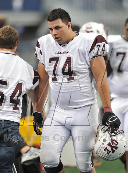 Thumbnail 2 in Cameron Yoe vs. Daingerfield (UIL 2A Division 1 Final) photogallery.