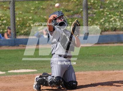 Thumbnail 2 in Oak Park @ Camarillo photogallery.
