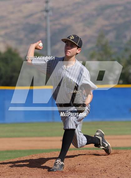 Thumbnail 3 in Oak Park @ Camarillo photogallery.