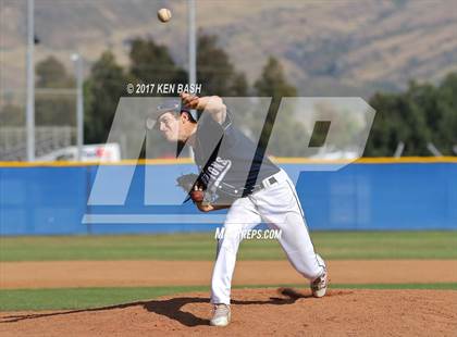 Thumbnail 1 in Oak Park @ Camarillo photogallery.