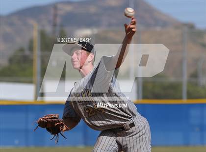 Thumbnail 2 in Oak Park @ Camarillo photogallery.