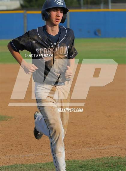 Thumbnail 1 in Oak Park @ Camarillo photogallery.