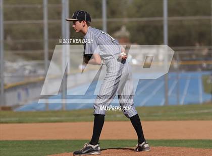 Thumbnail 3 in Oak Park @ Camarillo photogallery.