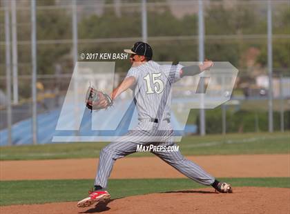 Thumbnail 1 in Oak Park @ Camarillo photogallery.