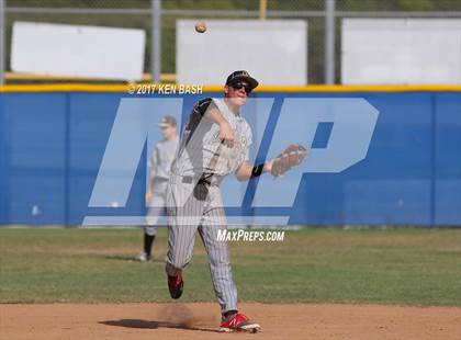 Thumbnail 1 in Oak Park @ Camarillo photogallery.