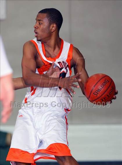 Thumbnail 2 in Berkner vs. La Porte (McDonald's Texas Invitational) photogallery.