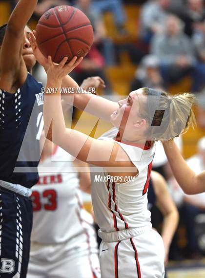 Thumbnail 2 in Bellarmine Prep vs. Camas (WIAA WCD Final) photogallery.