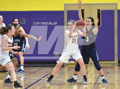 Thumbnail 3 in Bellarmine Prep vs. Camas (WIAA WCD Final) photogallery.