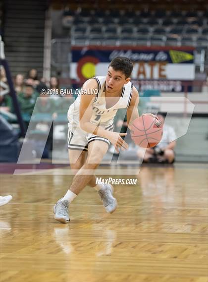 Thumbnail 2 in Longmont vs. Pueblo South (CHSAA 4A Final Four) photogallery.