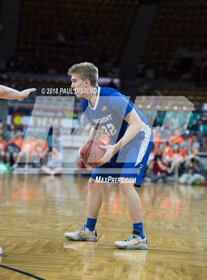 Thumbnail 1 in Longmont vs. Pueblo South (CHSAA 4A Final Four) photogallery.