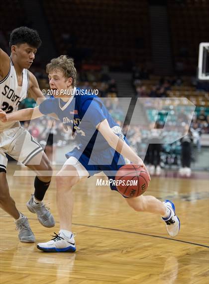 Thumbnail 1 in Longmont vs. Pueblo South (CHSAA 4A Final Four) photogallery.